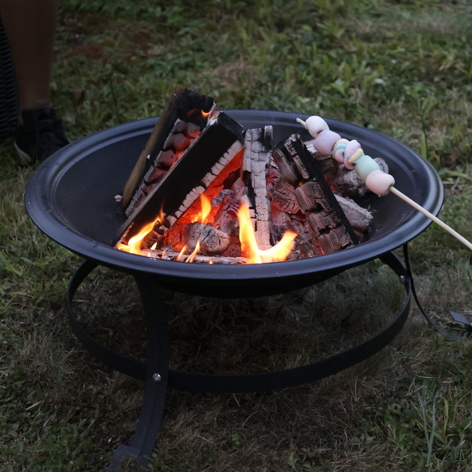 TAINO Feuerschale Grill 2 in 1 mit Funkenschutz - Ambiente Marshmallow Grillen im Garten 2