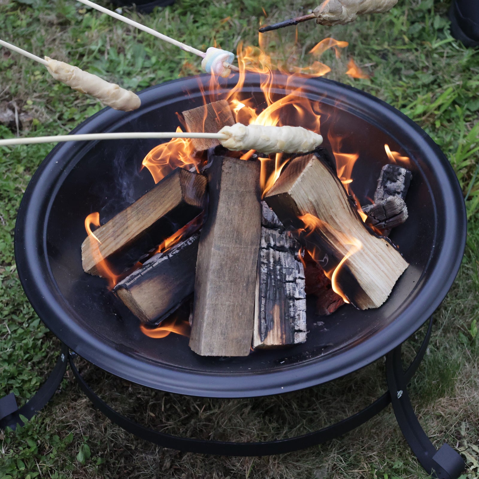 TAINO Feuerschale Grill 2 in 1 mit Funkenschutz - Ambiente Marshmallow Grillen im Garten 4