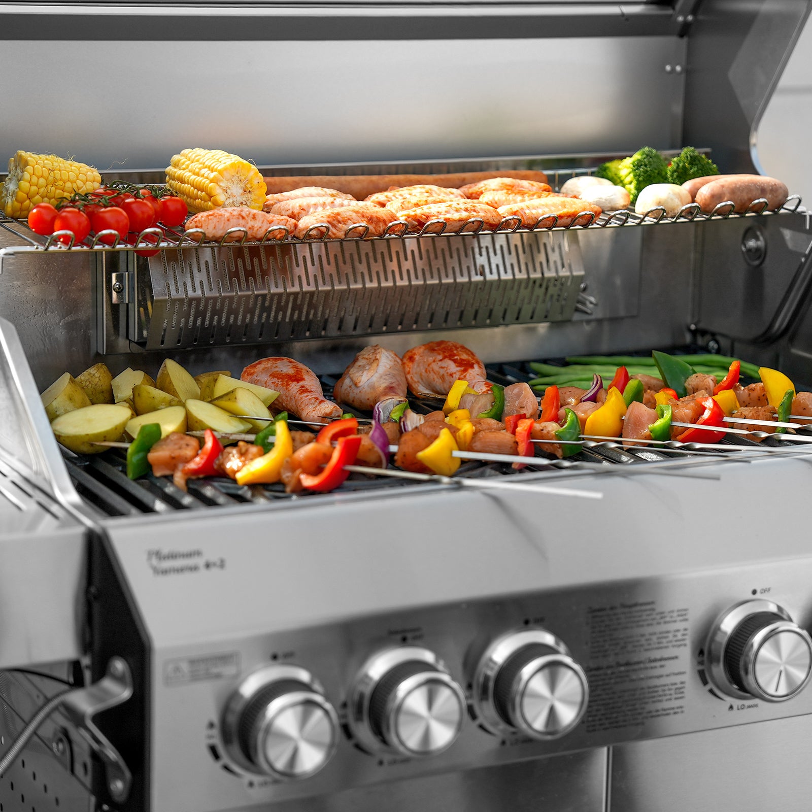 TAINO PLATINUM YAMARA 4+2 Edelstahl Gasgrill 4-Brenner Spar-Angebot mit Abdeckhaube - Grillgut auf dem Rost