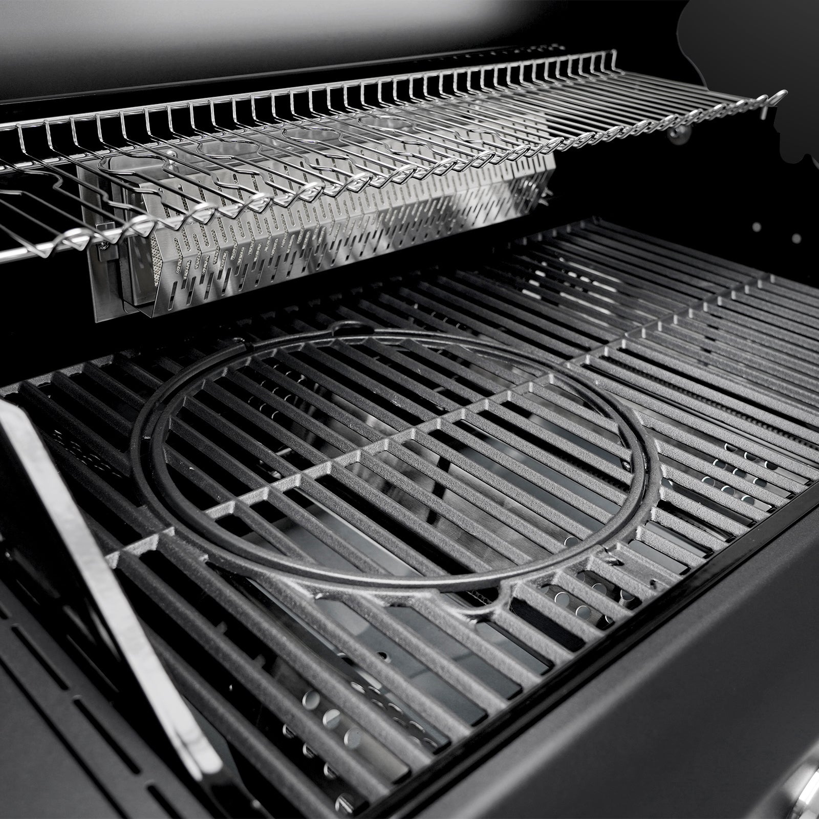 TAINO PLATINUM YAMARA DARK 4+2 Gasgrill 4-Brenner Spar-Angebot mit Abdeckhaube - Gusseisen Flex-Rost