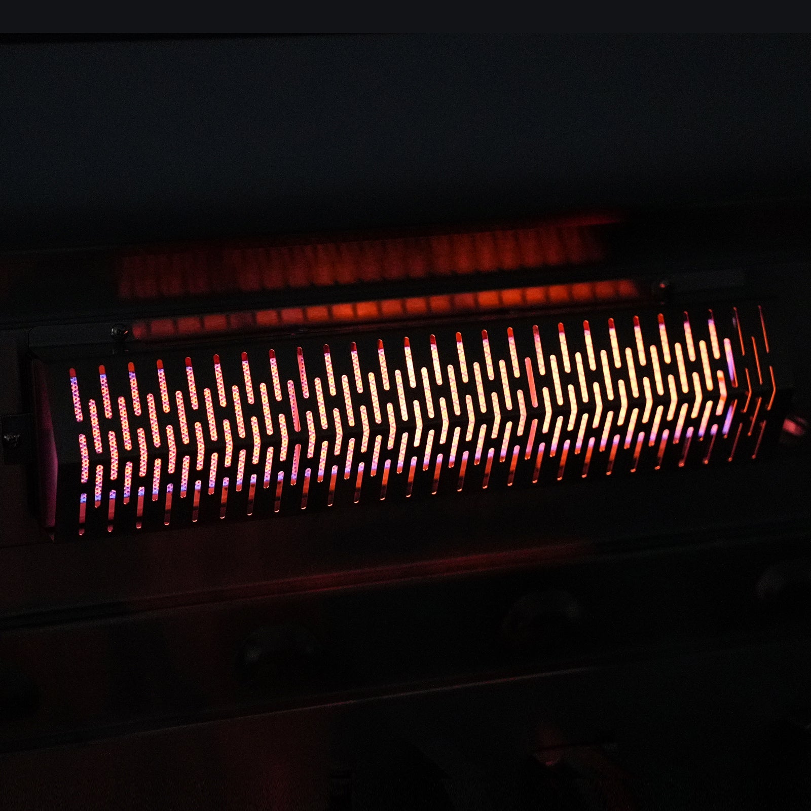 TAINO PLATINUM YAMARA DARK 6+2 Gasgrill 6-Brenner Spar-Angebot mit Abdeckhaube - Backburner