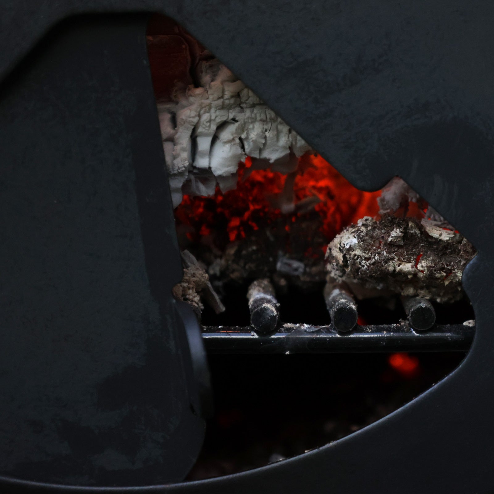 TAINO CHIEF Profi Smoker - Räucherofen - Brennkammer Lüftung mit Glut