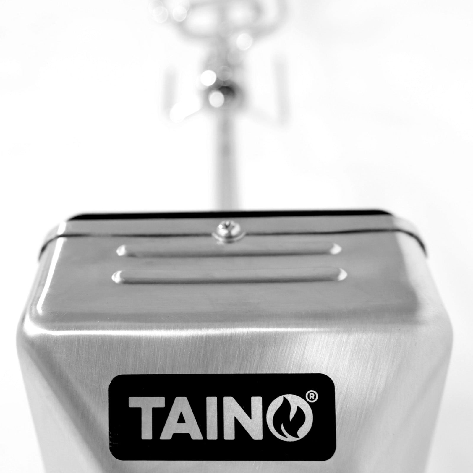 Motorgehäuse mit TAINO Logo