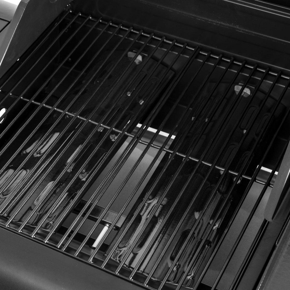 BASIC Plancha 2+1 - 2-Brenner Gasgrill Detailansicht Garraum mit emailliertem Grillrost