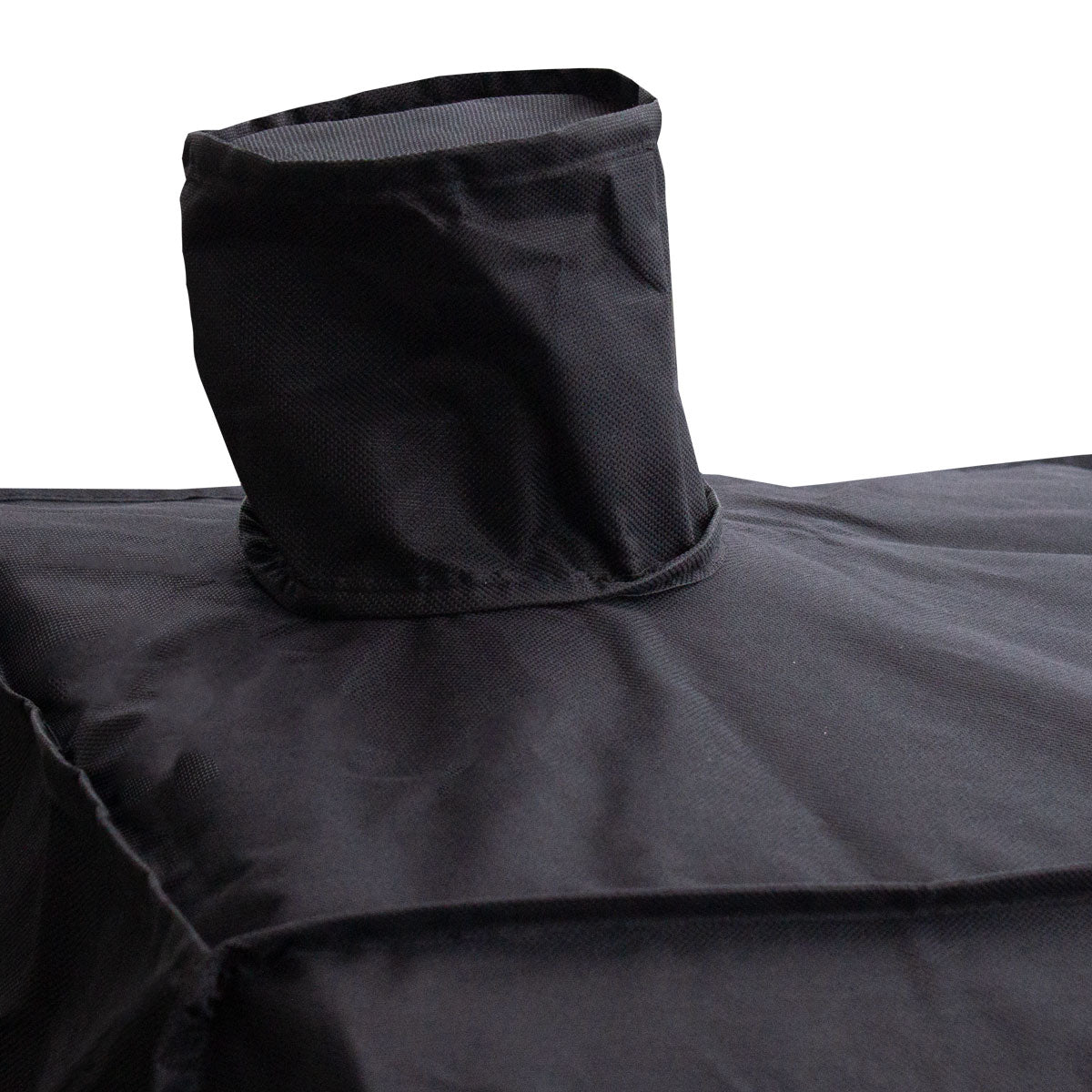 TAINO HERO XXL Abdeckhaube - Detail Aussparung für den Kamin